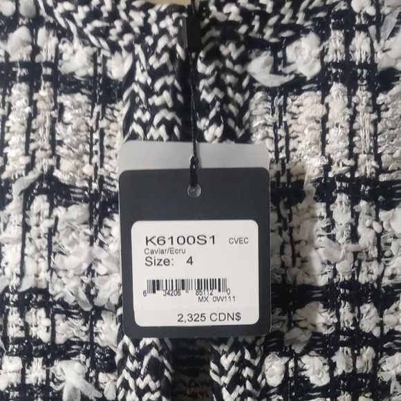 St John Skirt/Jacket Suit Size 4 - Picture 3 of 5